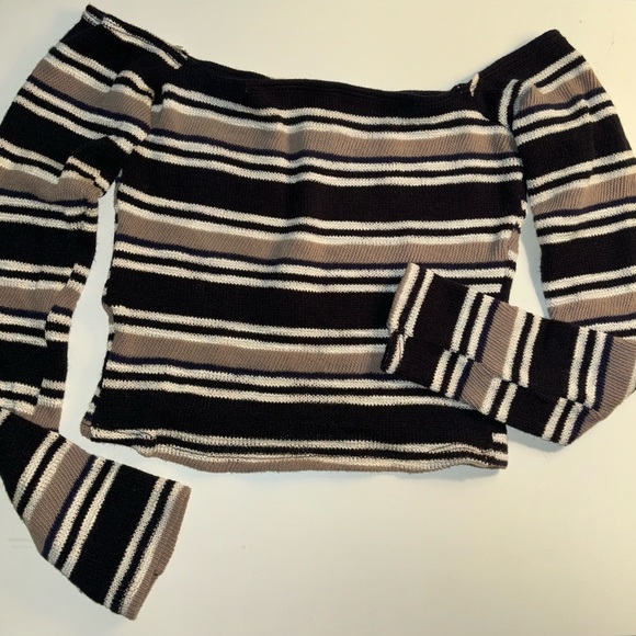 Striped off the shoulder crop top - Picture 3 of 3